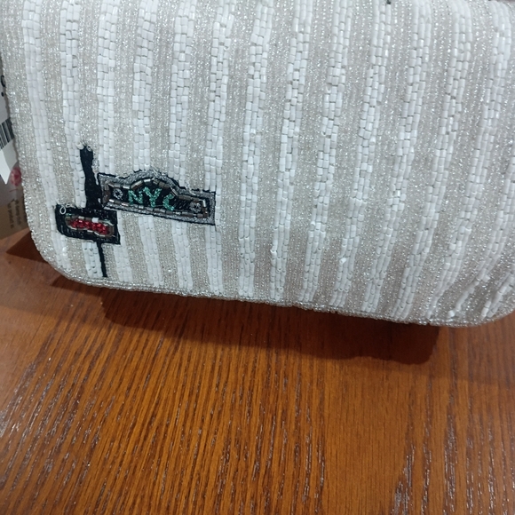 New Nyc Beaded Bag - Picture 11 of 12